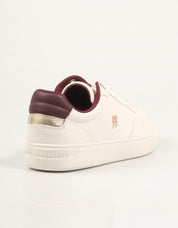 ZAPATILLAS TOMMY HILFIGER ELEVATED COURT SNEAKER en color Blanco