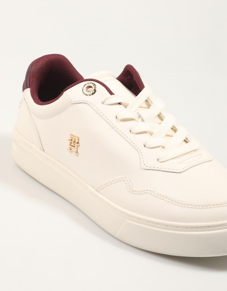 ZAPATILLAS TOMMY HILFIGER ELEVATED COURT SNEAKER en color Blanco