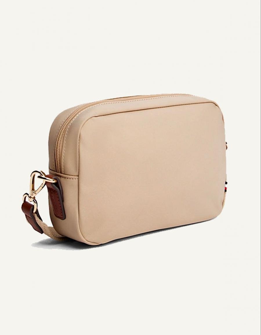 NECESER TOMMY HILFIGER POPETTE CAMERA BAG en color Beige