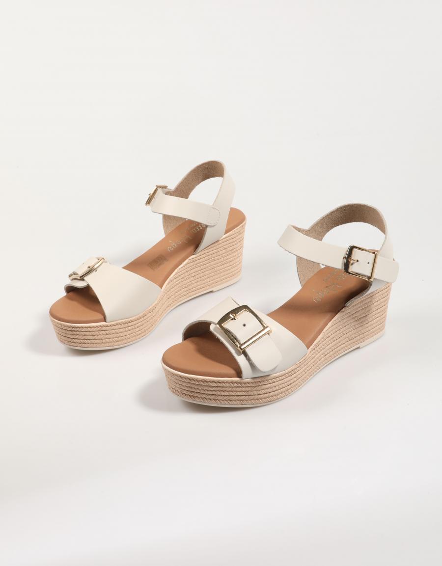 SANDALIAS REBECCA HOPE 5726 en color Hielo
