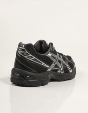 ZAPATILLAS ASICS GEL 1130 en color Negro