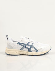 ZAPATILLAS ASICS GEL NUNOBIKI en color Blanco
