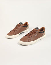 ZAPATILLAS PEPE JEANS KENTON COURT M PMS30839 en color Cuero