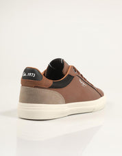 ZAPATILLAS PEPE JEANS KENTON COURT M PMS30839 en color Cuero