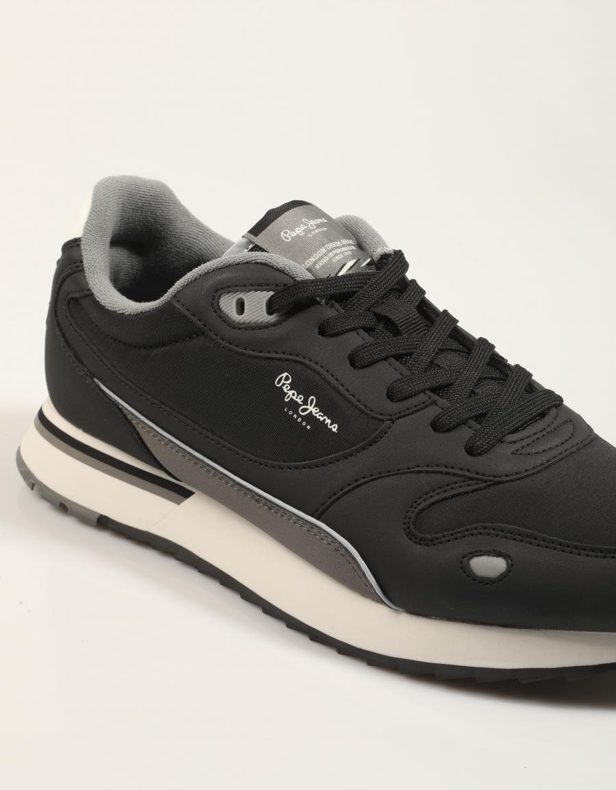 ZAPATILLAS PEPE JEANS BEXLEY SOUTH M PMS400007 en color Negro
