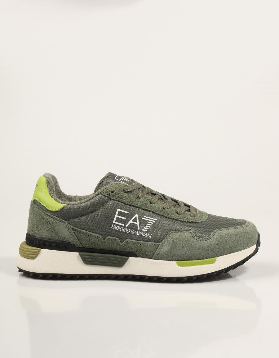 ZAPATILLAS ARMANI EA7 ZAPATILLA VINTAGE RUNNING en color Kaki
