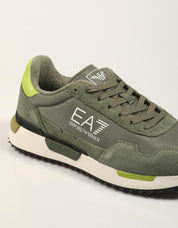 ZAPATILLAS ARMANI EA7 ZAPATILLA VINTAGE RUNNING en color Kaki