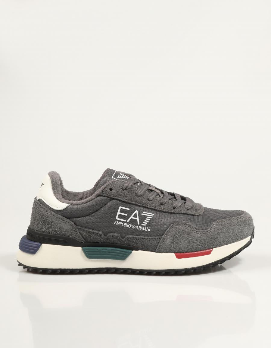 ZAPATILLAS ARMANI EA7 ZAPATILLA VINTAGE RUNNING en color Gris