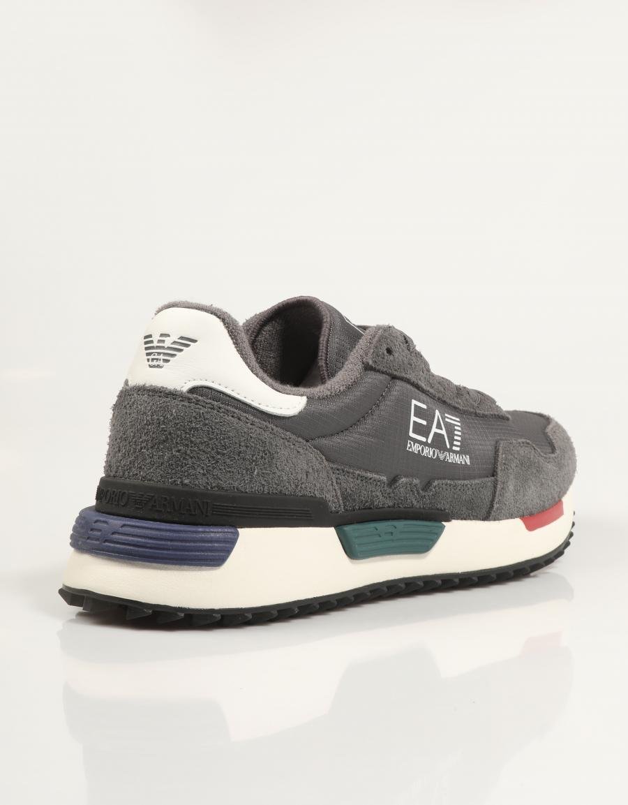 ZAPATILLAS ARMANI EA7 ZAPATILLA VINTAGE RUNNING en color Gris