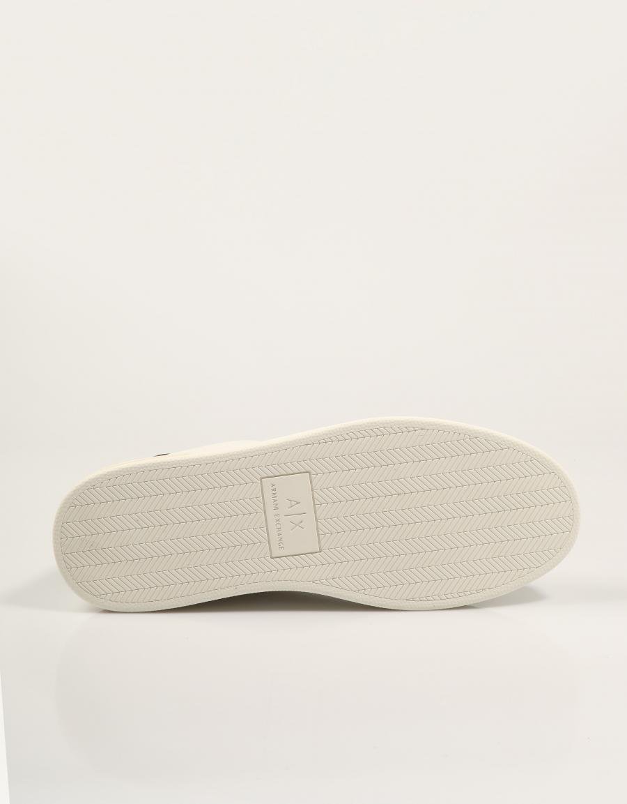 ZAPATILLAS ARMANI EXCHANGE SNEAKER LONDON ACTION LEATHER en color Blanco