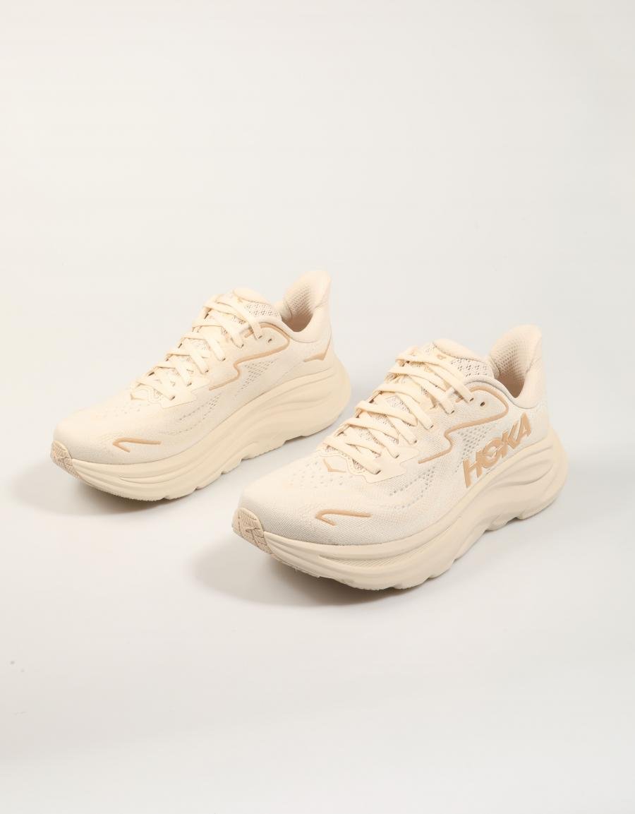 ZAPATILLAS HOKA CLIFTON 10 WOMAN en color Beige