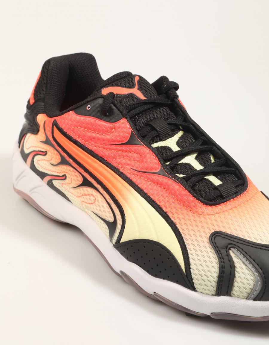 ZAPATILLAS PUMA INHALE en color Rojo