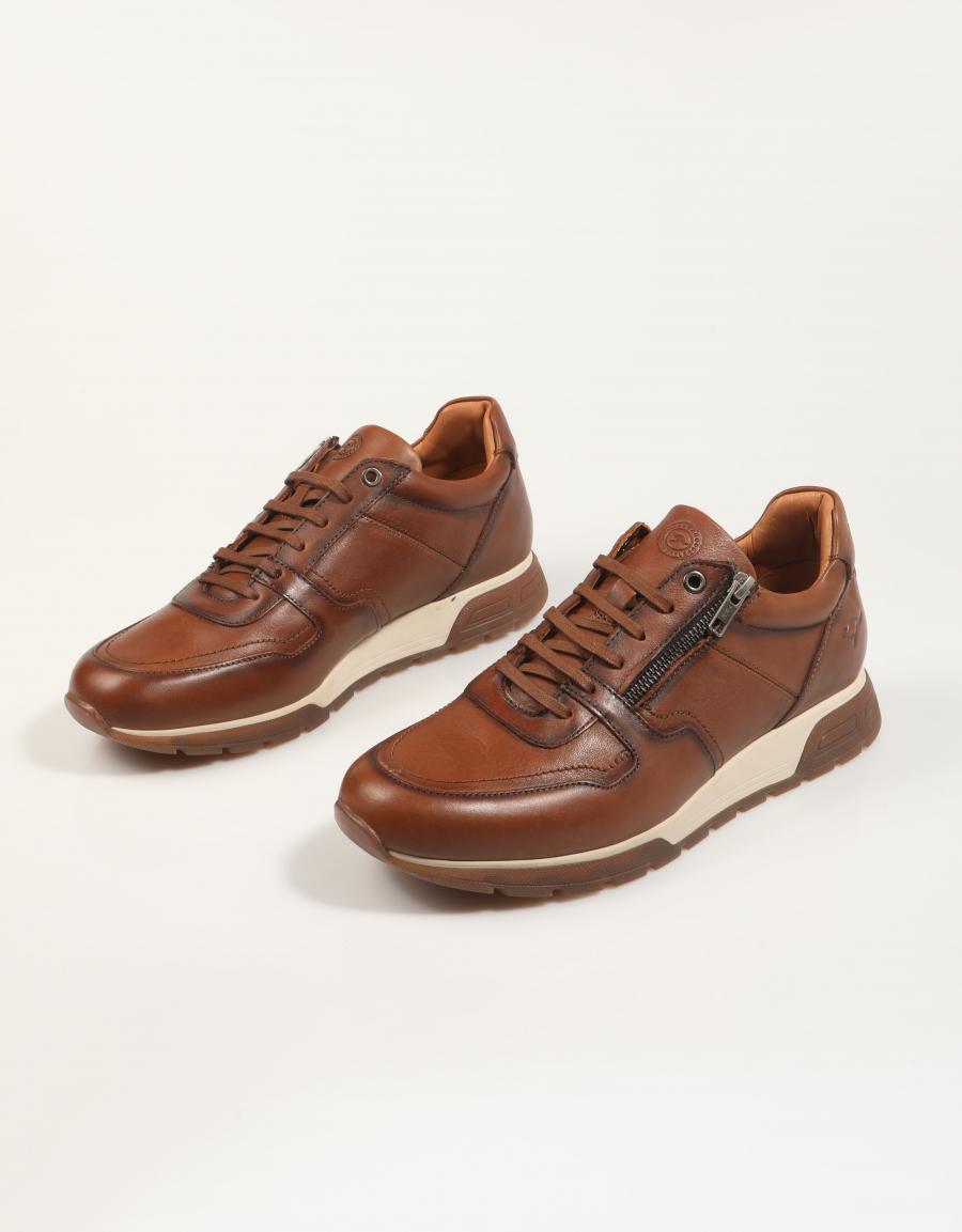 ZAPATILLAS KANGAROOS 933 en color Cuero