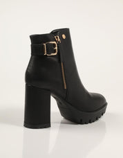 BOTINES XTI 140583 en color Negro