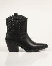 BOTINES XTI 144305 en color Negro