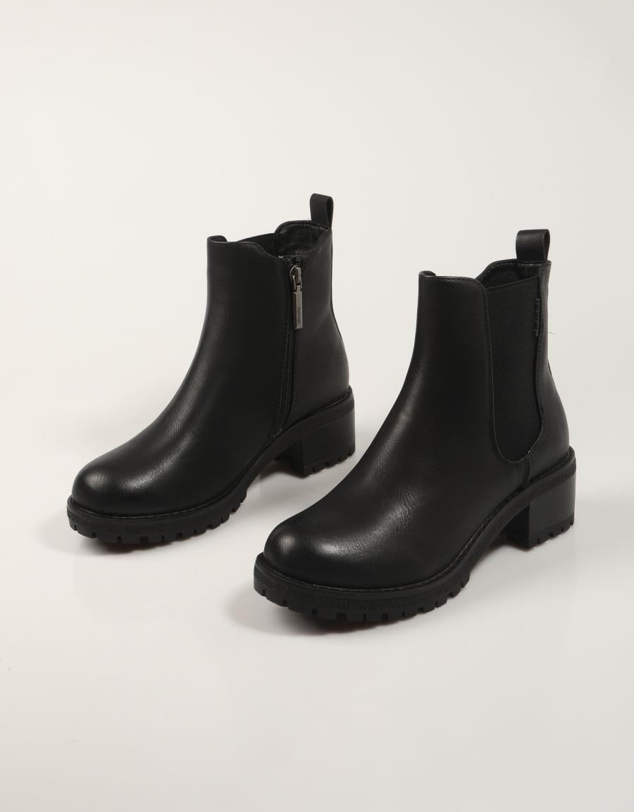 BOTINES REFRESH 172919 en color Negro