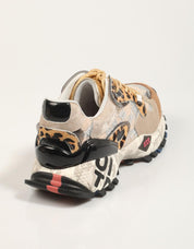 ZAPATILLAS EXE 134 10 en color Taupe