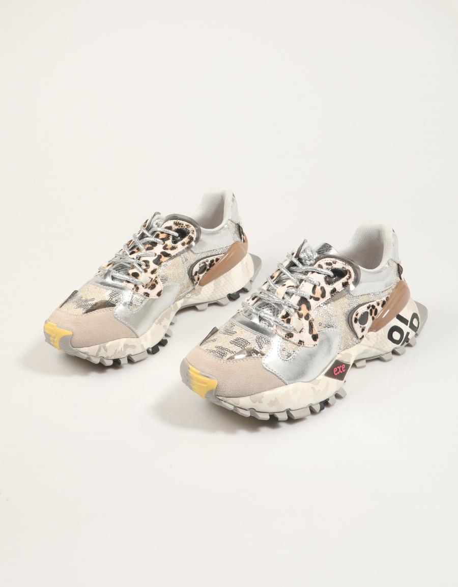 ZAPATILLAS EXE 134 10 en color Gris