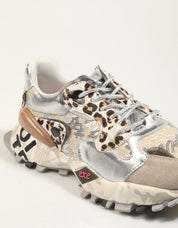 ZAPATILLAS EXE 134 10 en color Gris