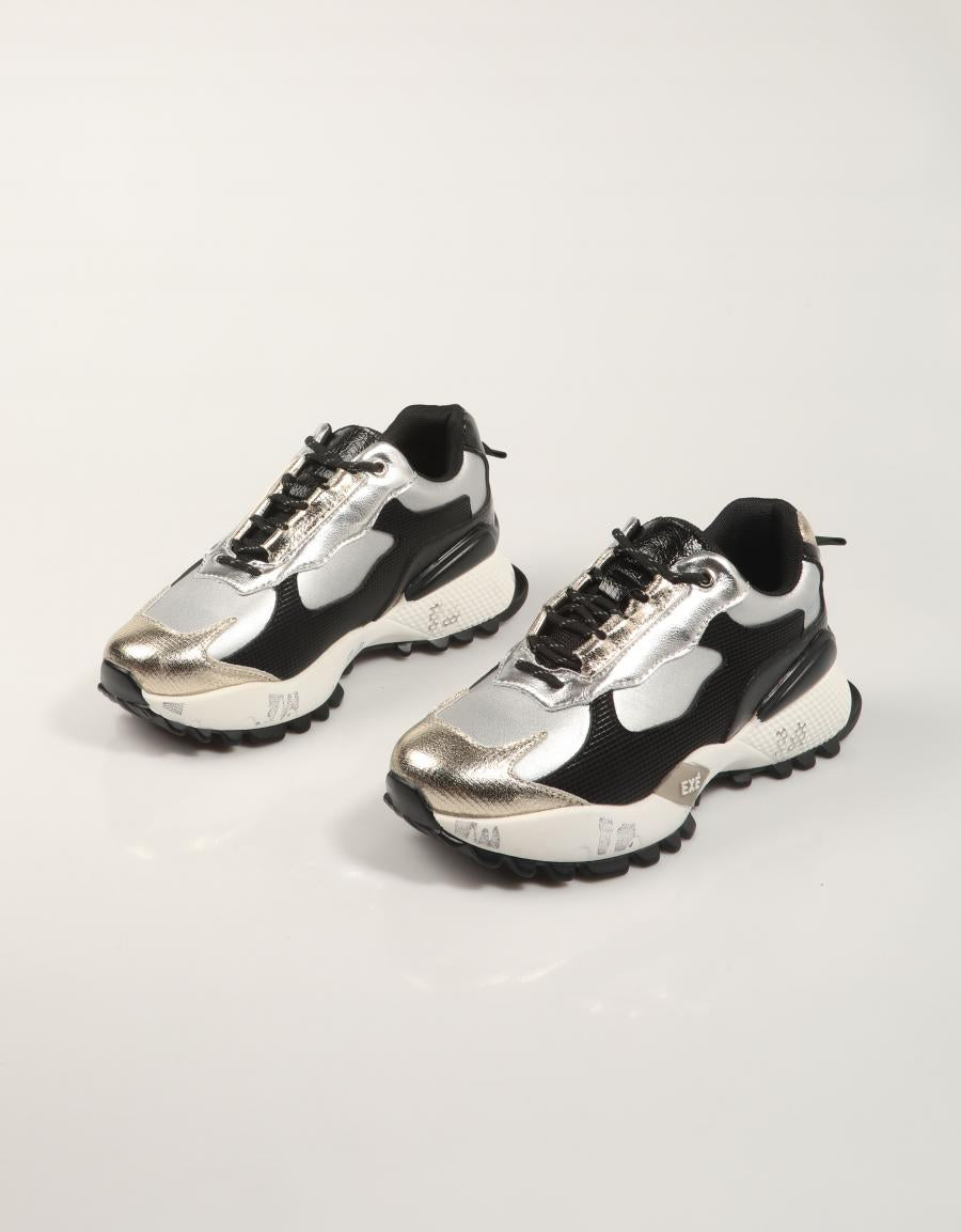 ZAPATILLAS EXE D19 0608 22 en color Negro