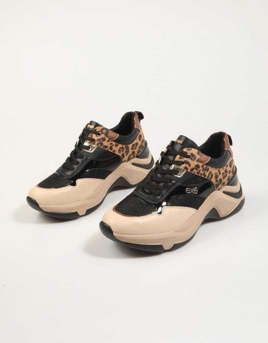 ZAPATILLAS EXE 106 41EX32 en color Negro