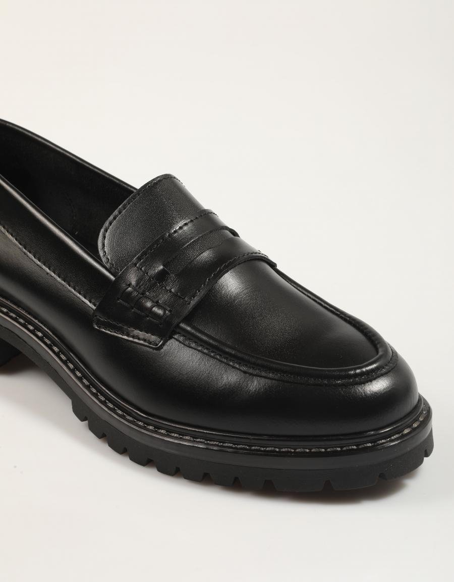 ZAPATOS REBECCA HOPE 5752 en color Negro