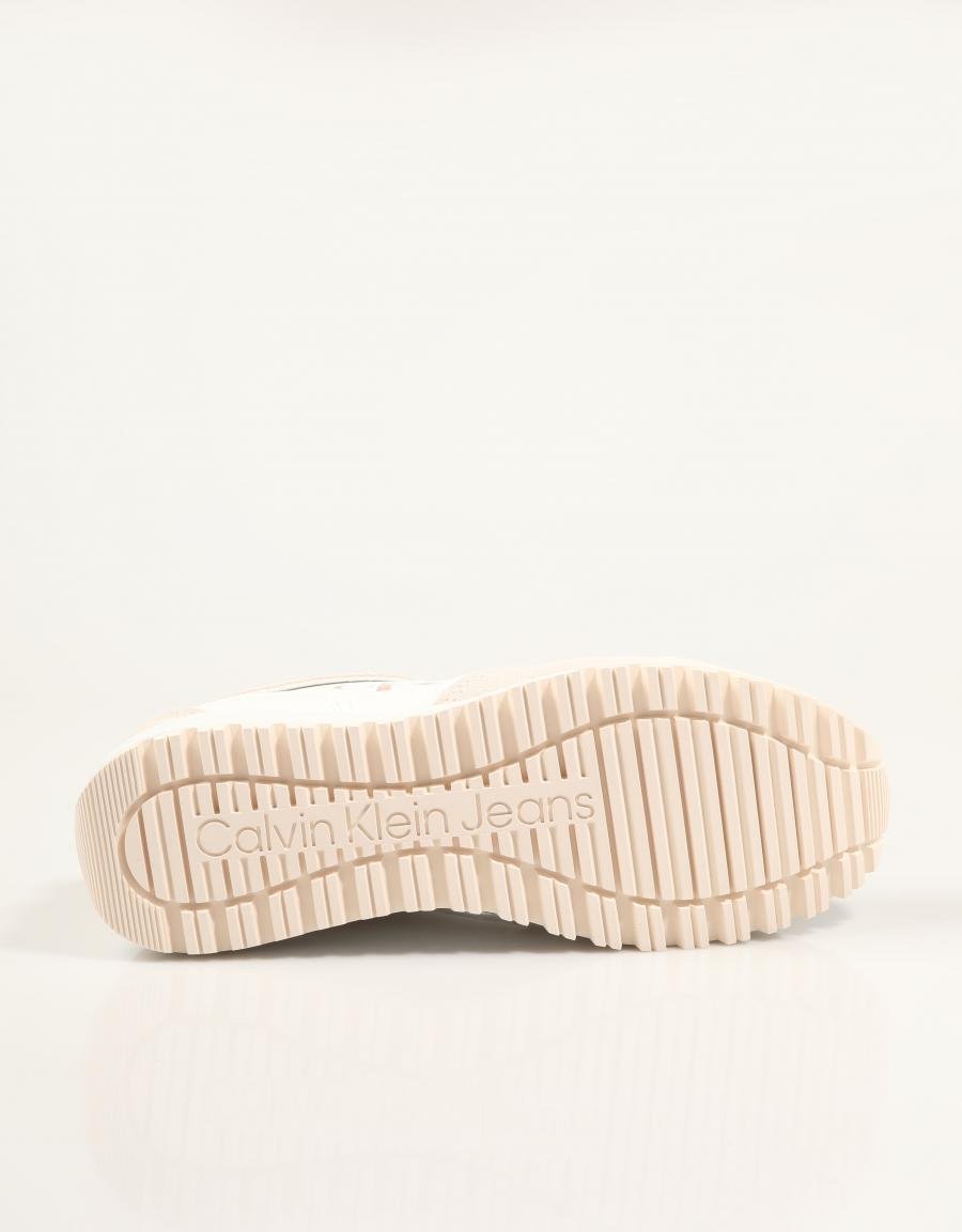 ZAPATILLAS CALVIN KLEIN TOOTHY RUNNER LACEUP MIX ML en color Blanco