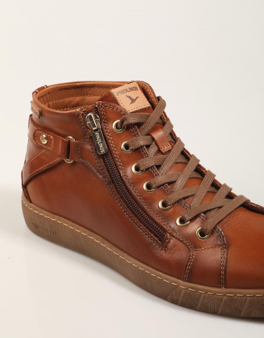 BOTINES PIKOLINOS LANZAROTE W7B-8868C1 en color Cuero