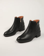 BOTINES PIKOLINOS MEDINA W0D-8871 en color Negro