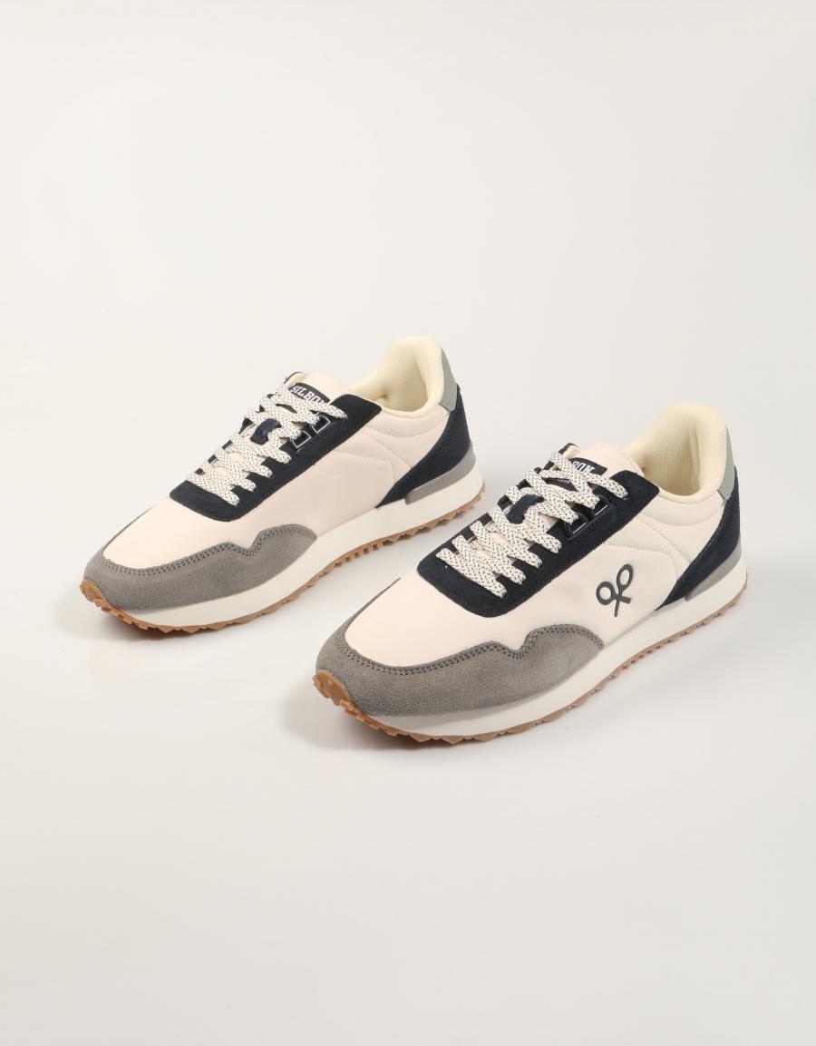 ZAPATILLAS SILBON 133708 en color Blanco