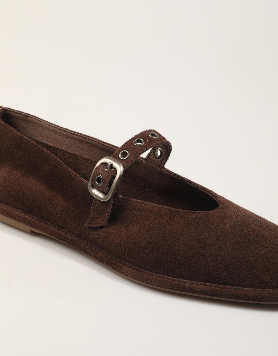 ZAPATOS TOP 3 SA771 en color Marron