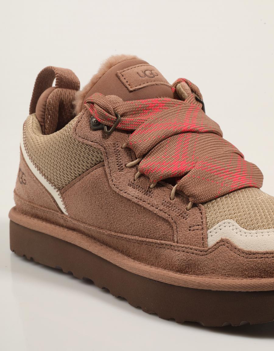 ZAPATILLAS UGG W LOWMEL en color Taupe