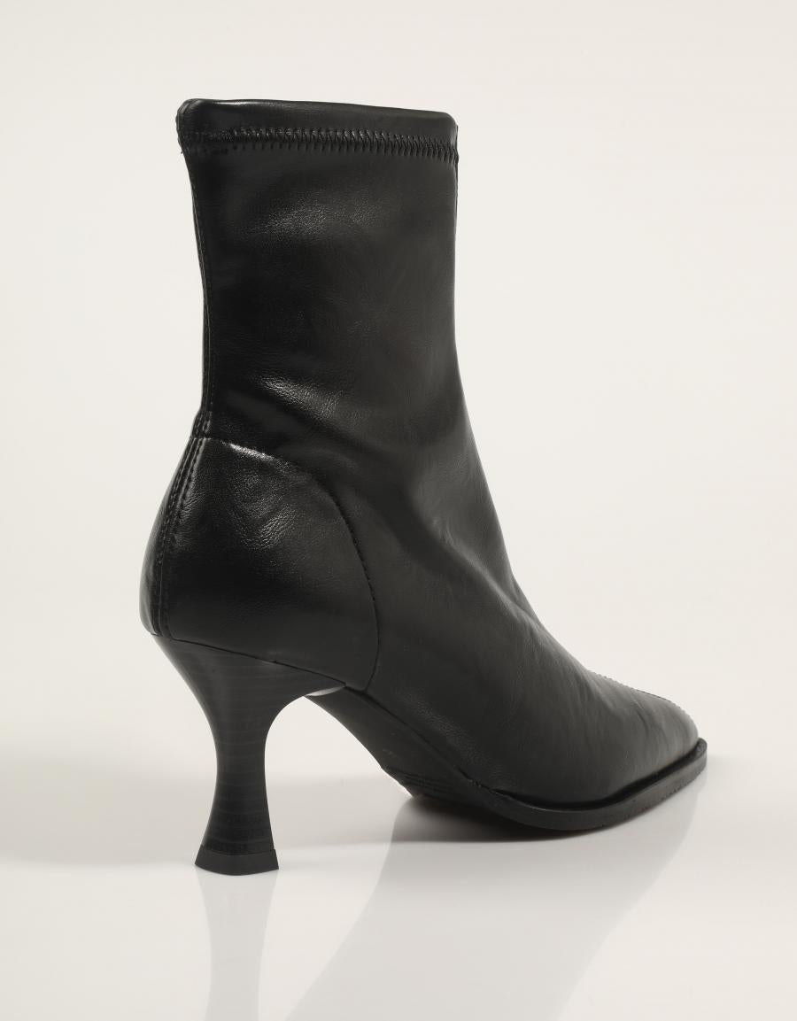 BOTINES MISS ELASTIC 078039 en color Negro