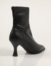 BOTINES MISS ELASTIC 078039 en color Negro