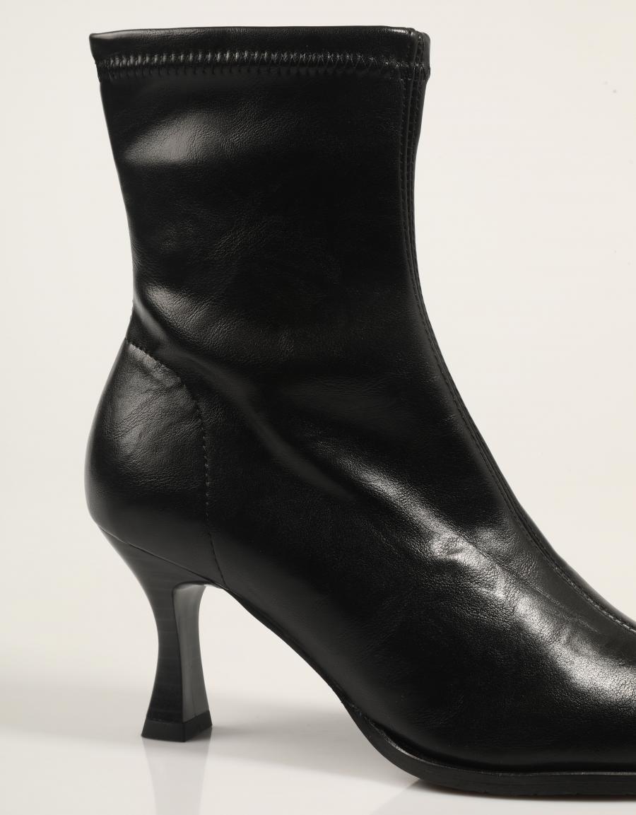 BOTINES MISS ELASTIC 078039 en color Negro