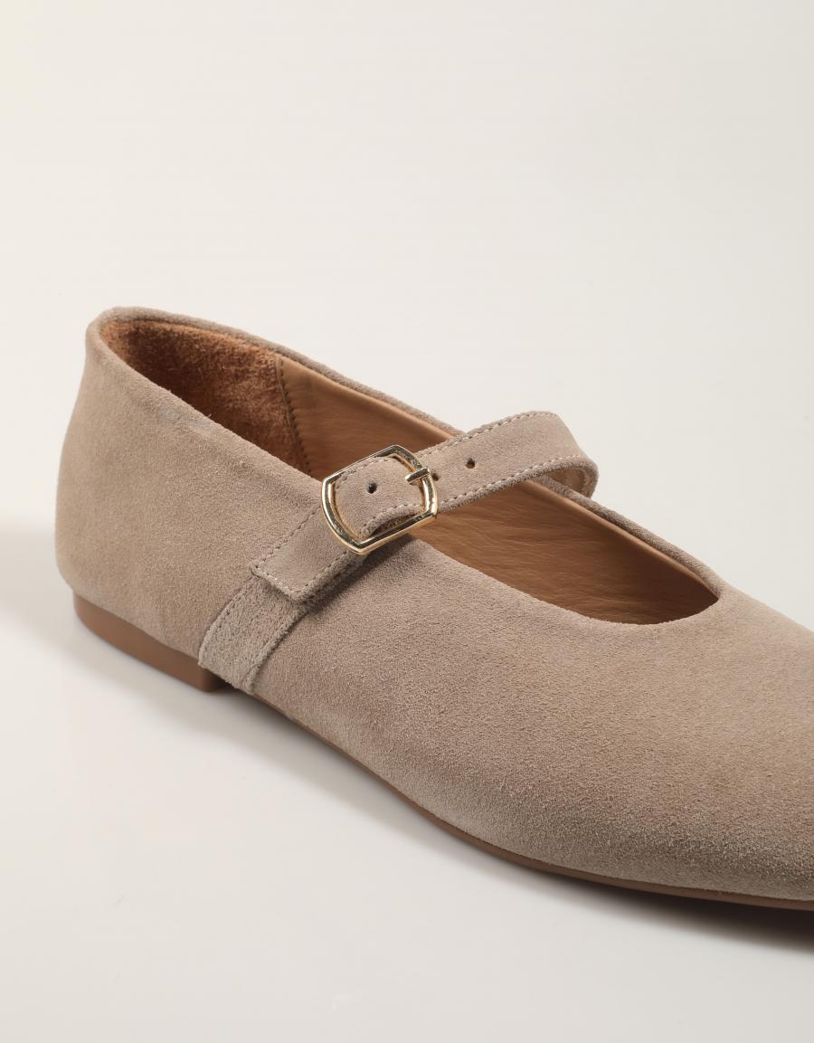 ZAPATOS REBECA HOPE 4062 en color Beige