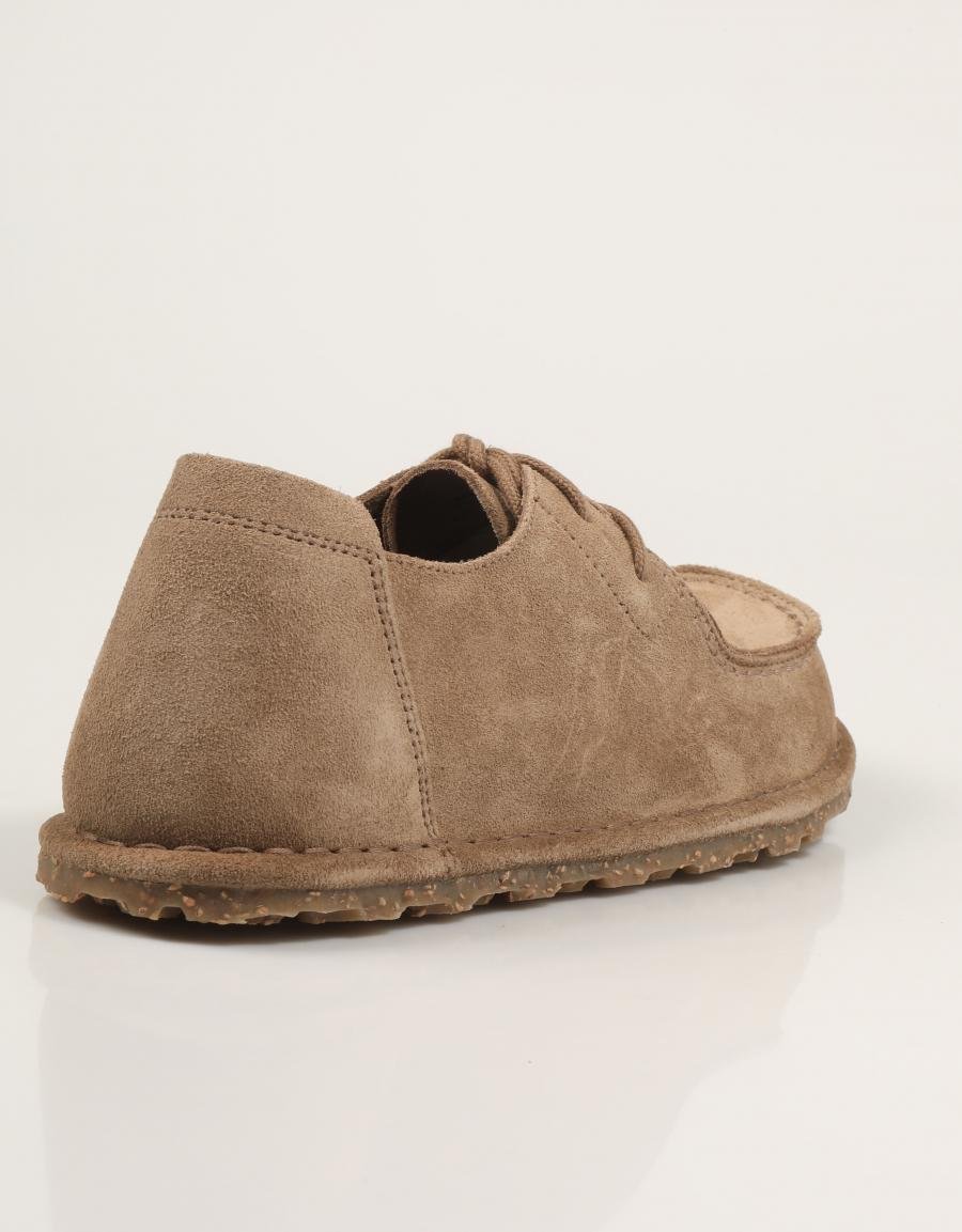 ZAPATOS BIRKENSTOCK UTTI en color Taupe