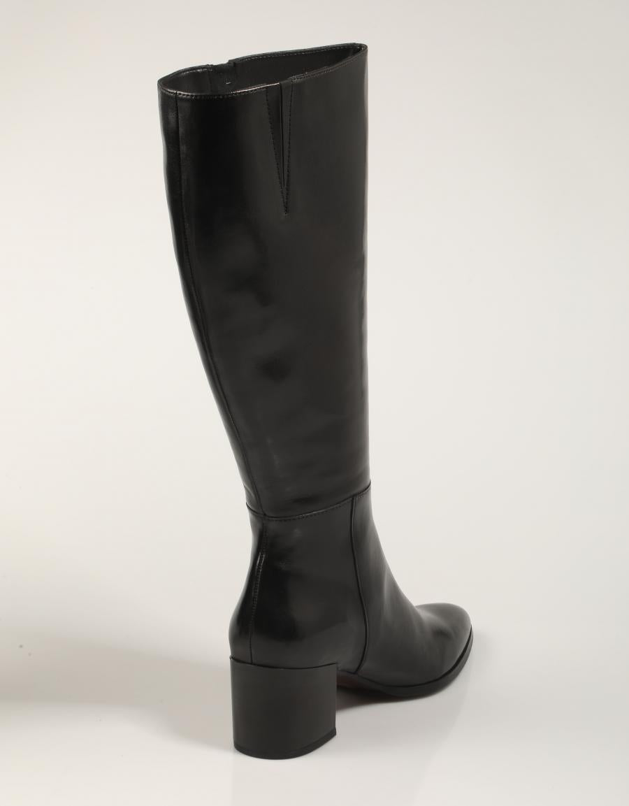 BOTAS REGARDE LE CIEL TAYLOR F25 16 en color Negro