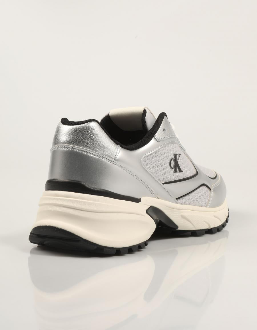 ZAPATILLAS CALVIN KLEIN HIKE RUNNER LACEUP MESH MIX MET en color Plata