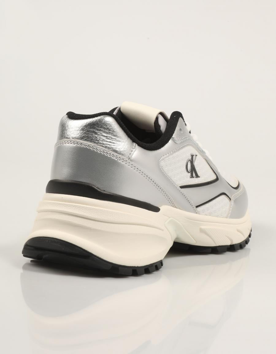 ZAPATILLAS CALVIN KLEIN HIKE RUNNER LACEUP MESH MIX MET en color Blanco