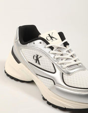 ZAPATILLAS CALVIN KLEIN HIKE RUNNER LACEUP MESH MIX MET en color Blanco