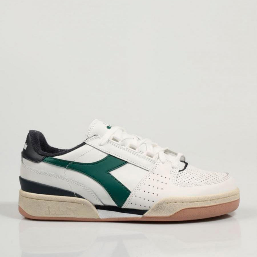 Diadora