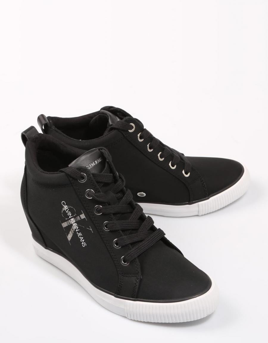 ZAPATILLAS CALVIN KLEIN RITZY en color Negro