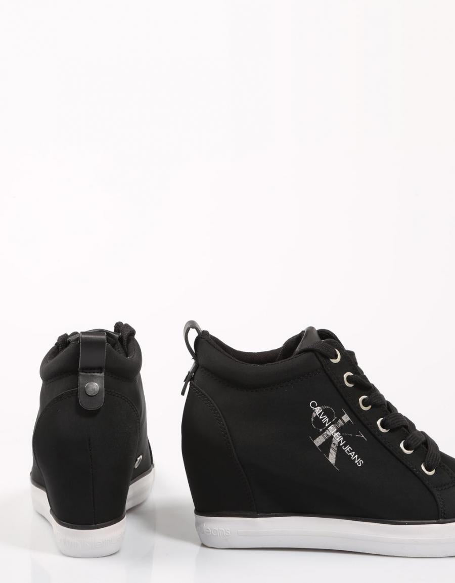 ZAPATILLAS CALVIN KLEIN RITZY en color Negro