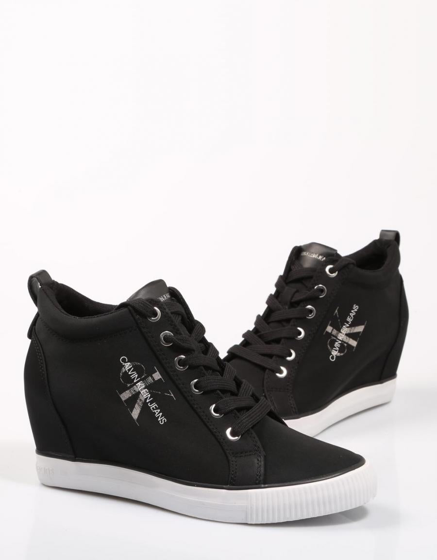 ZAPATILLAS CALVIN KLEIN RITZY en color Negro
