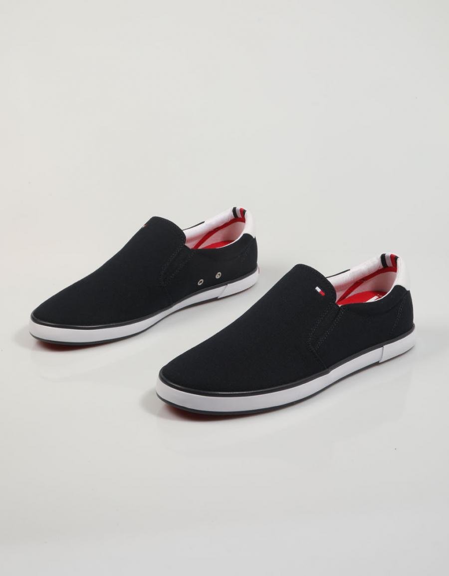 ZAPATILLAS TOMMY HILFIGER ICONIC SLIP ON SNEAKER