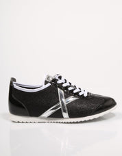 ZAPATILLAS MUNICH OSAKA en color Negro