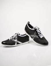 ZAPATILLAS MUNICH OSAKA en color Negro