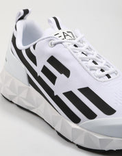 ZAPATILLAS ARMANI EA7 XBX033 en color Blanco