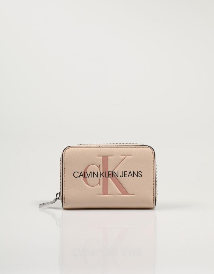 CARTERA CALVIN KLEIN SCULPTED